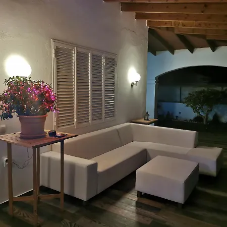 Palomayor Villa *